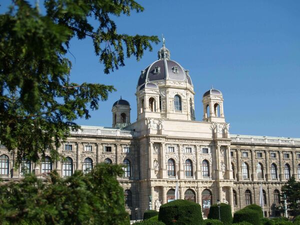 Naturhistorisches Museum Mondial Location Finder